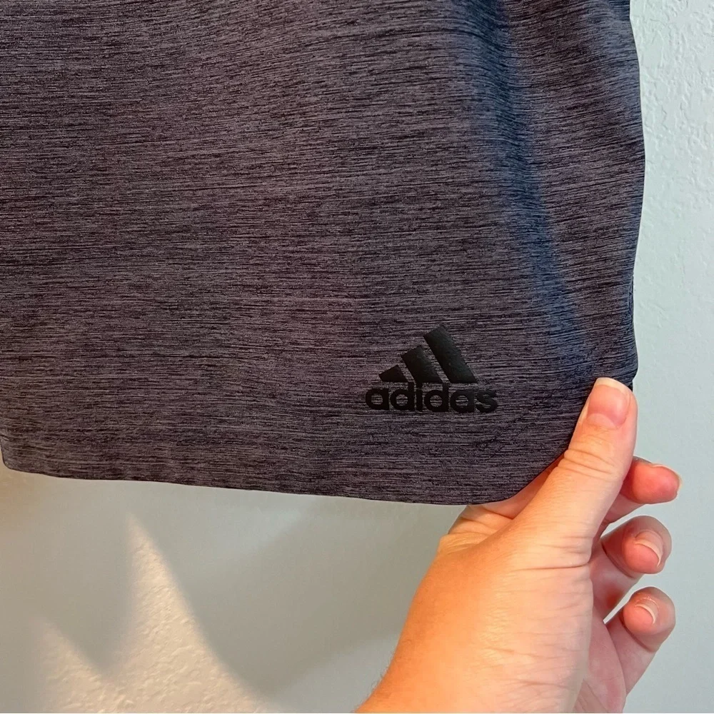 Men’s Adidas blue gray patterned athletic shorts size medium M